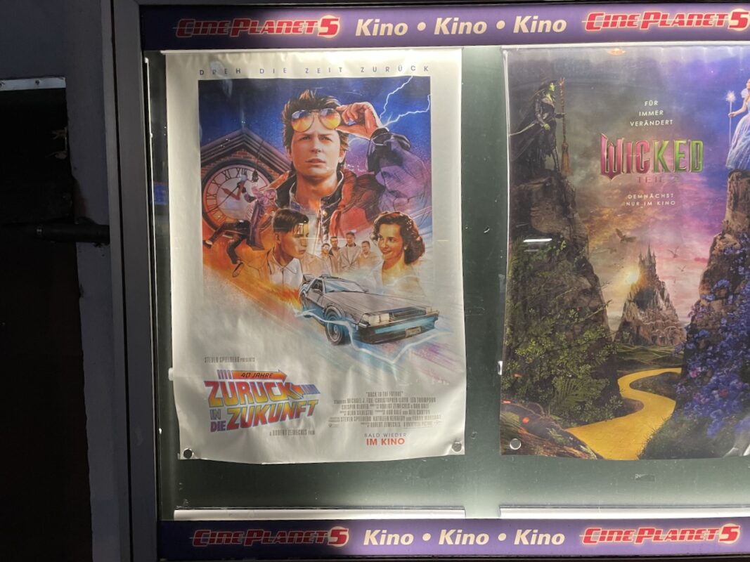 Der Schaukasten ist ein bisschen lieblos gestaltet